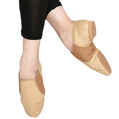 flat dancing shoes